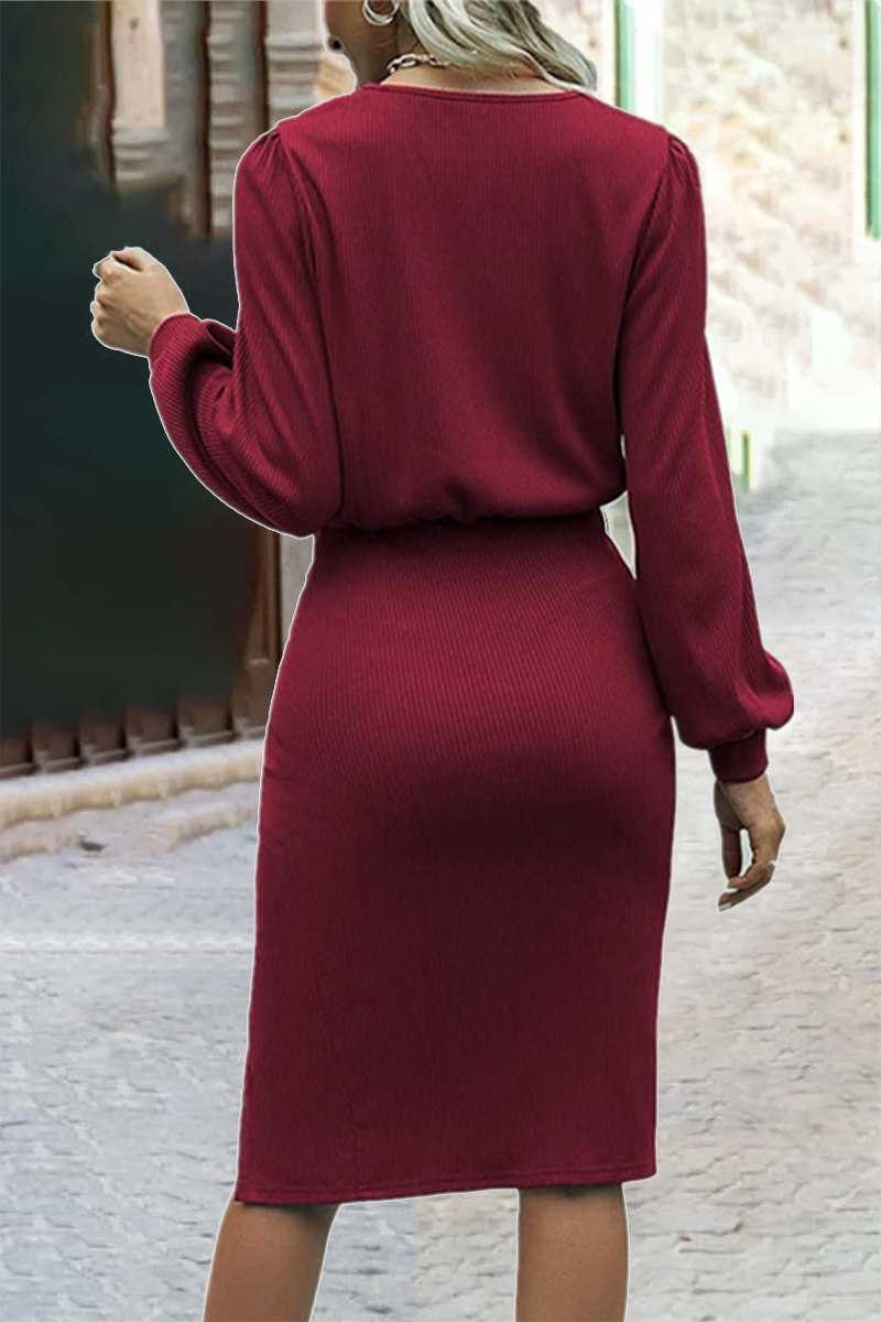 EP | Robes jupes simples à la mode avec décolleté en O et jupe à un seul niveau