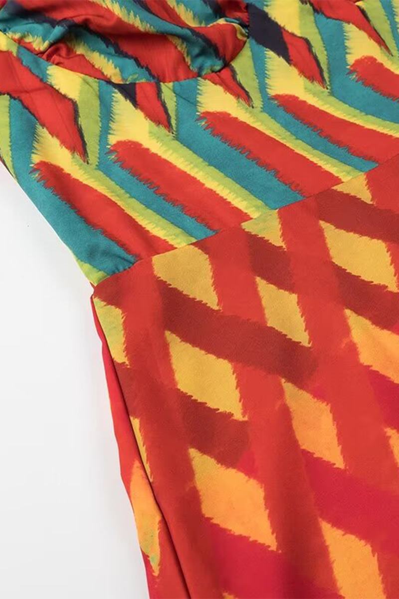 EP | Elégantes robes sling avec contraste de patchwork rayé et décolleté en V