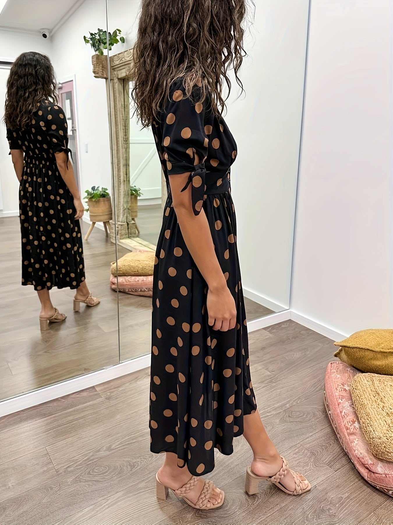 EP | Robe midi chic à pois pour toutes les occasions