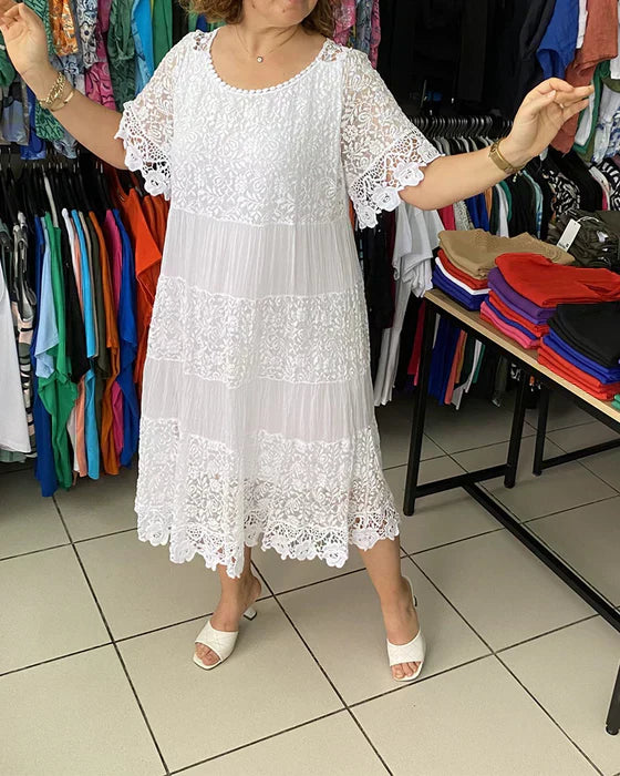 EP | Robe midi intemporelle en dentelle