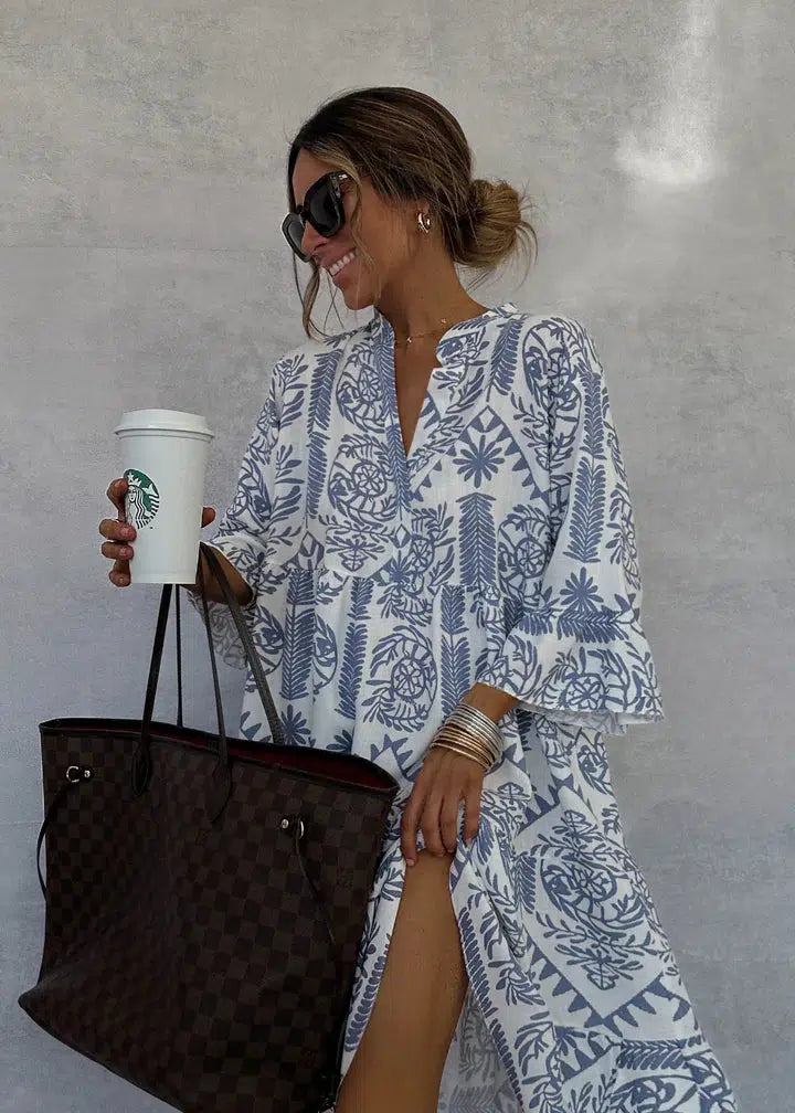 EP | Mini-robe bleue avec décolleté en V et manches 3/4