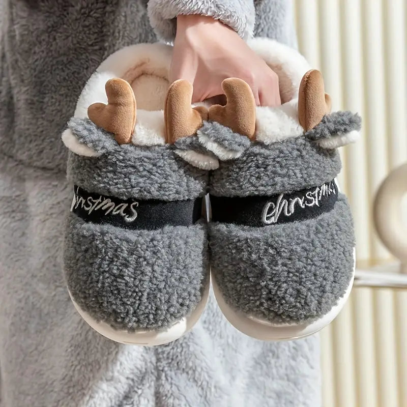 EP | FestiveHoofs™ Chaussons douillets en forme de rennes pour les fêtes de fin d'année