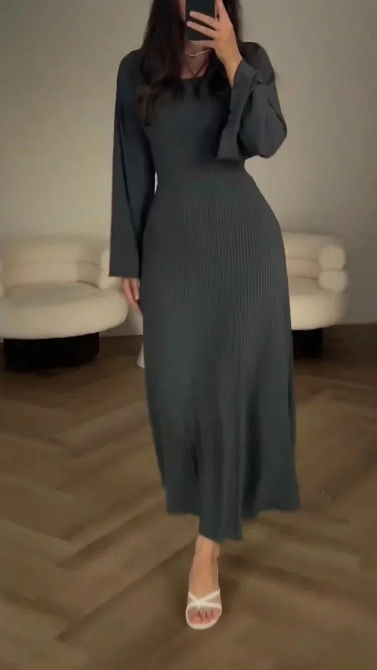 EP | Robe tricotée élégante avec lien à la taille