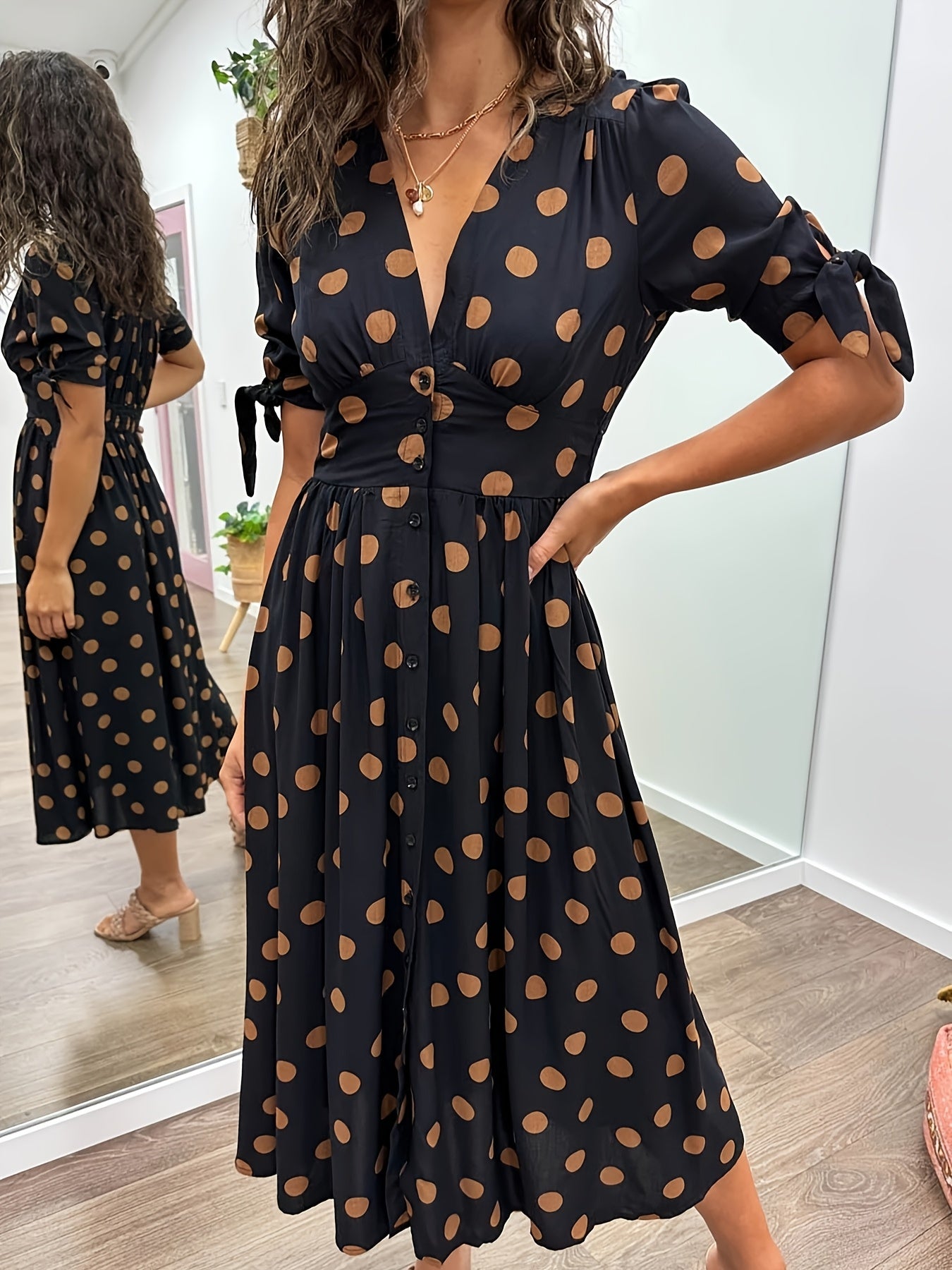 EP | Robe midi chic à pois pour toutes les occasions