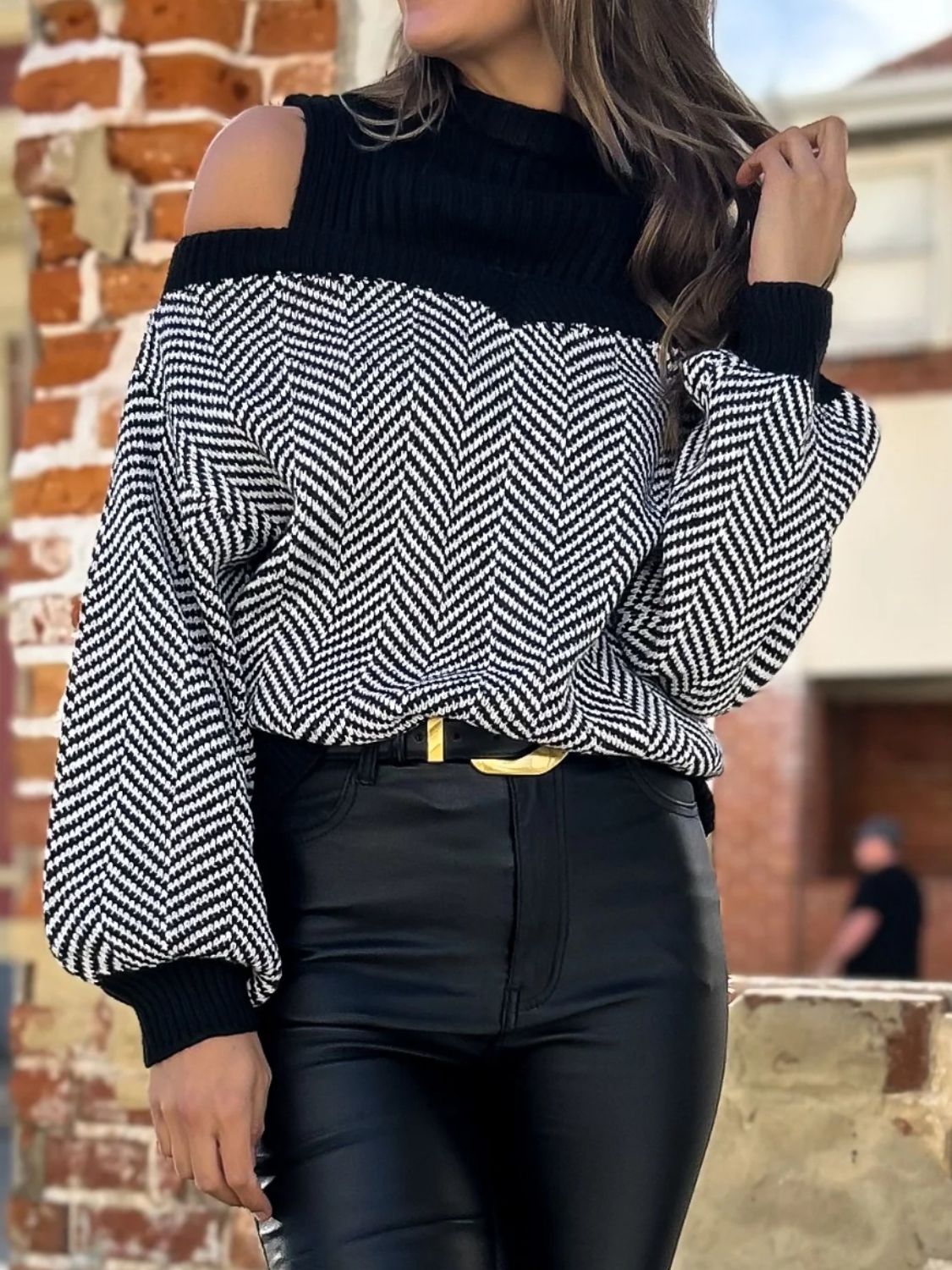 EP | Pull moderne et polyvalent