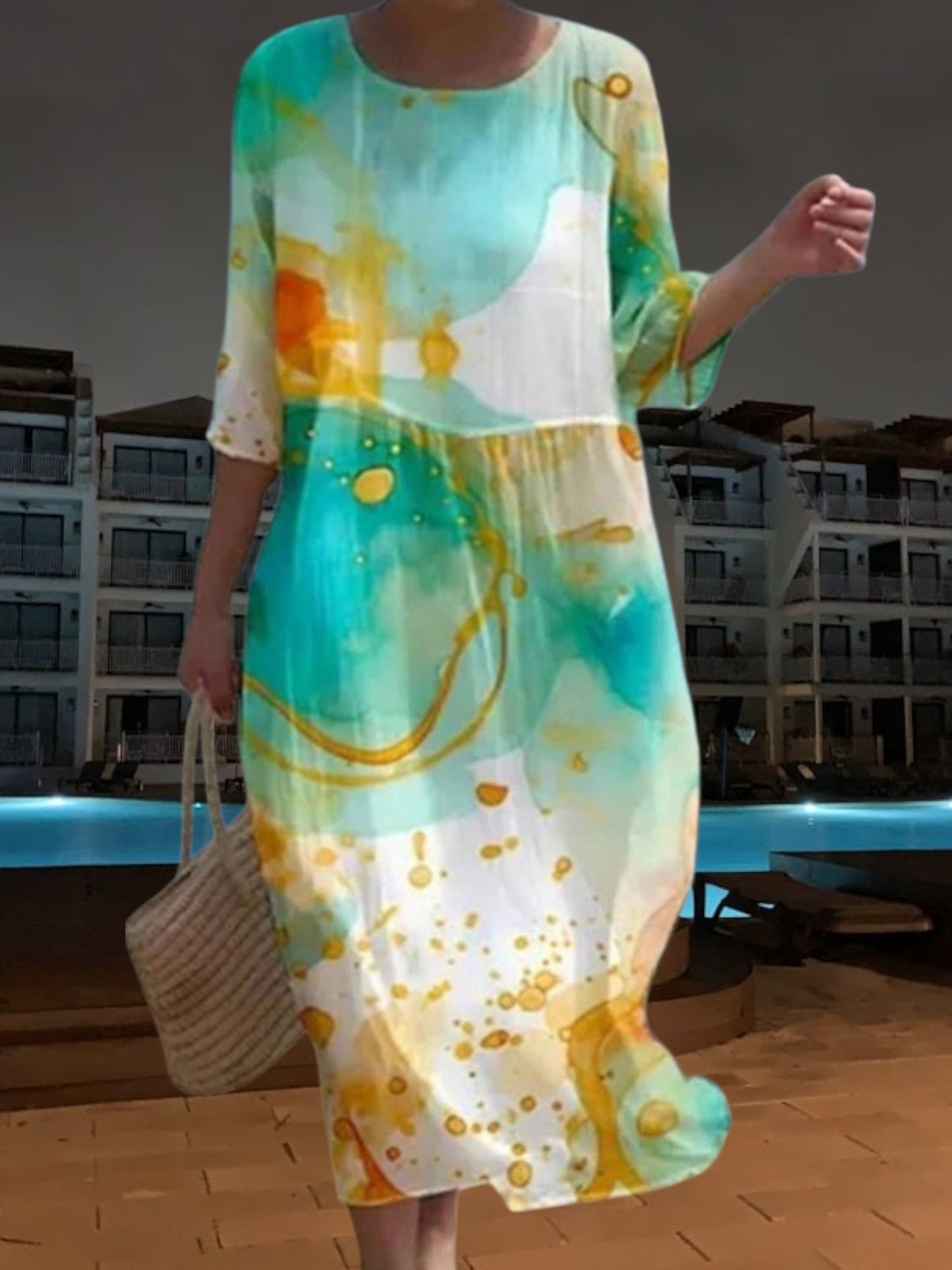 EP | Robe midi élégante en matière légère et fluide, manches 3/4 avec imprimé floral