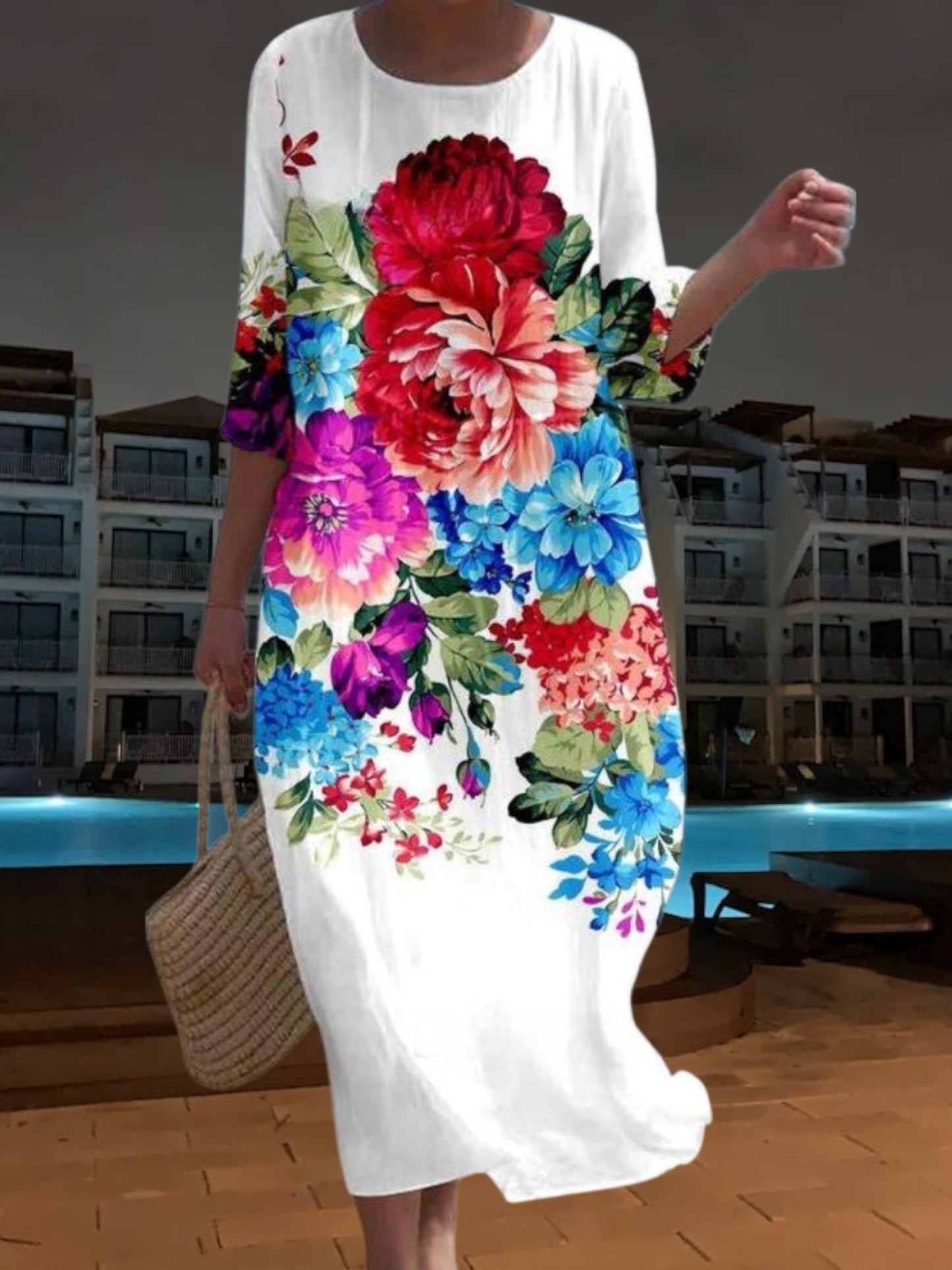 EP | Robe midi élégante en matière légère et fluide, manches 3/4 avec imprimé floral