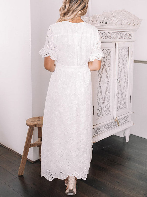 EP | Robe midi avec broderie à l'œillet et boutonnage