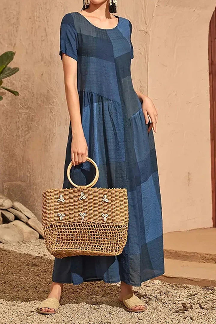 EP | Robe à carreaux et sac vintage