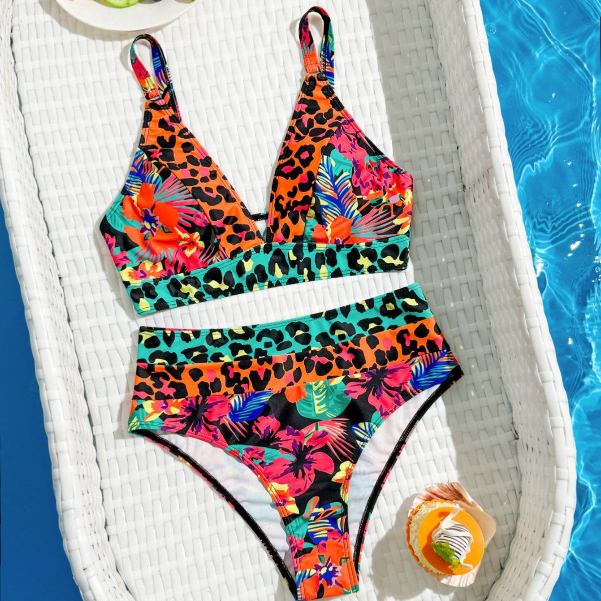 Tendance et intemporel Bikini