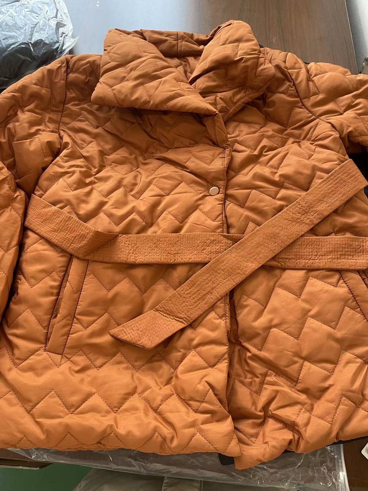 EP | Manteau classique et élégant