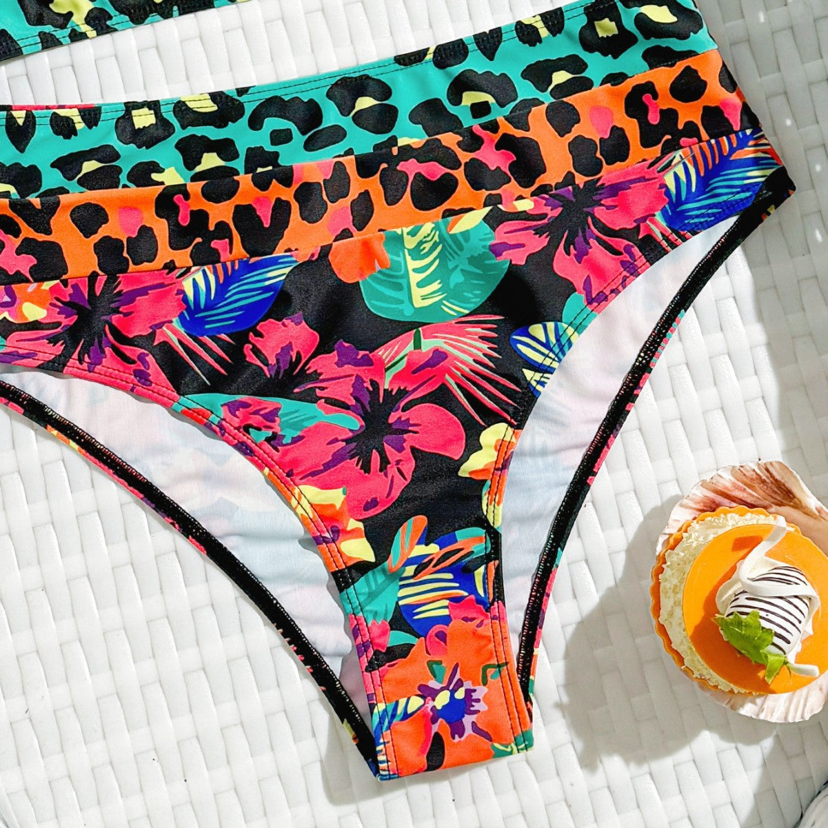 Tendance et intemporel Bikini
