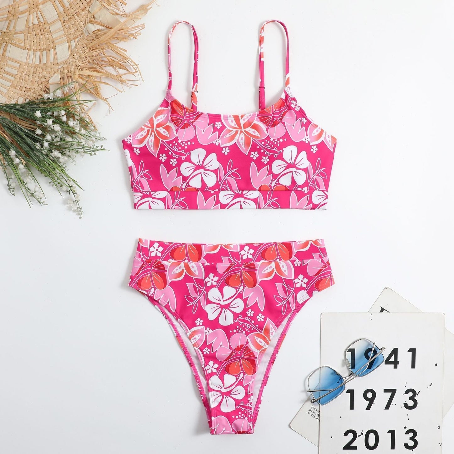 EP | Bikini avec fleurs tropicales