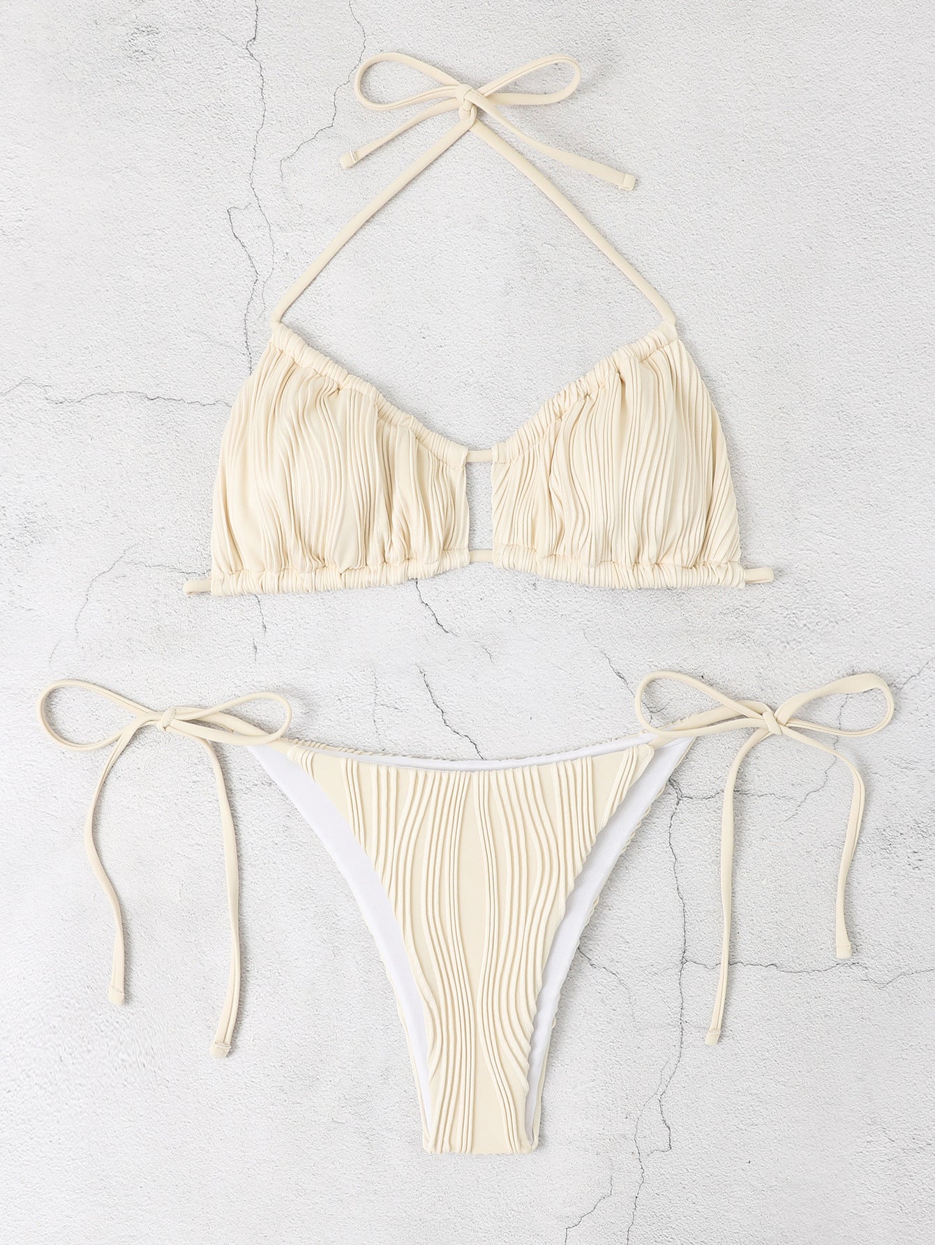 Moderne et minimaliste Bikini