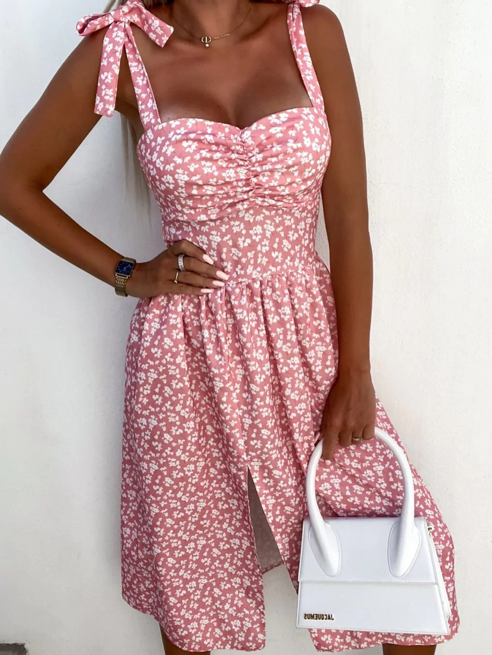 Élégant et contemporain Robe
