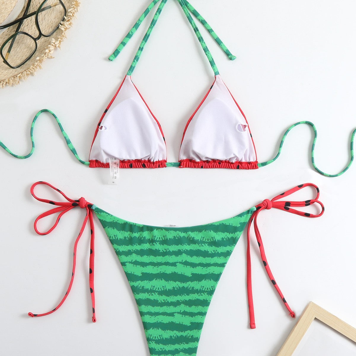 Moderne et minimaliste Bikini
