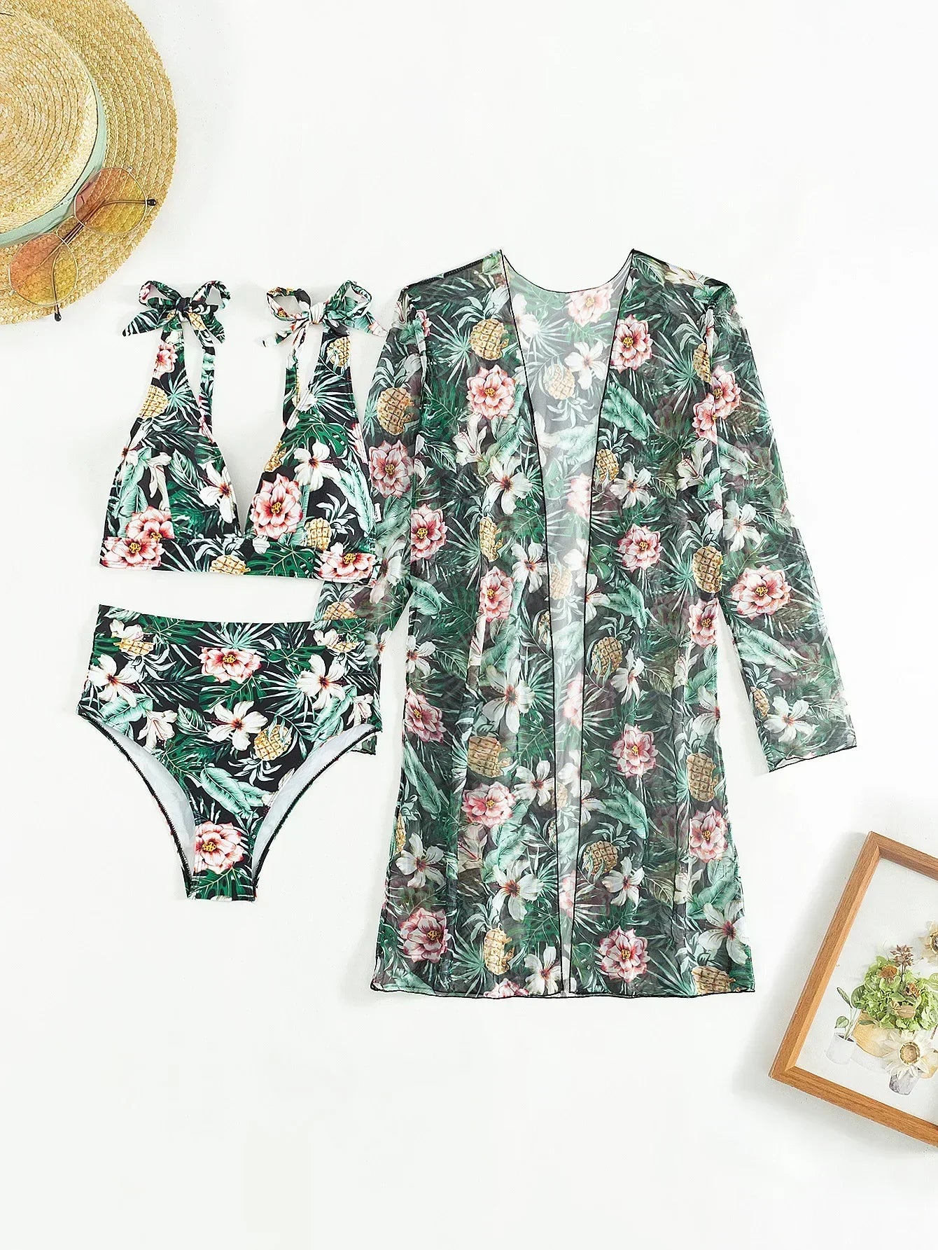 EP | Bikini sexy avec imprimé floral et cache-cœur
