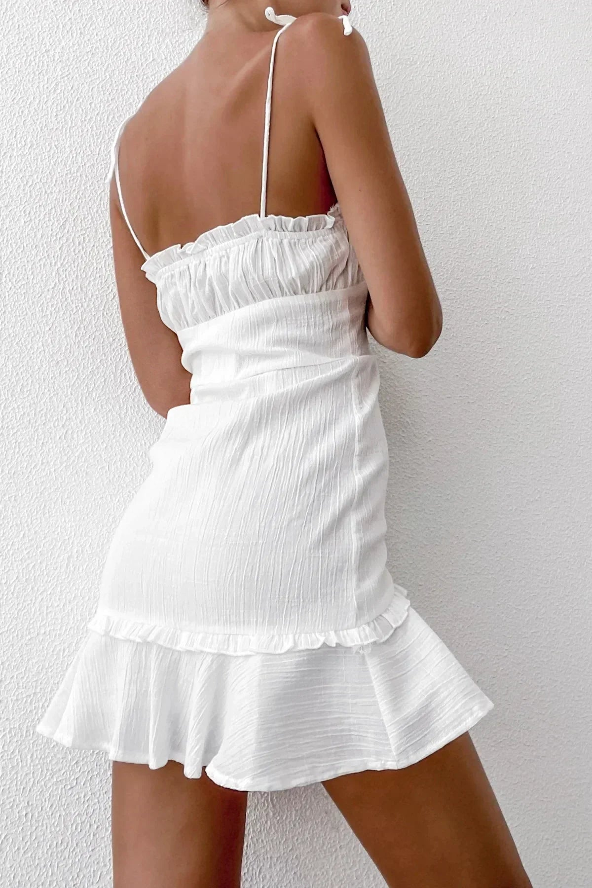 EP | Robe d'été blanche à lacets