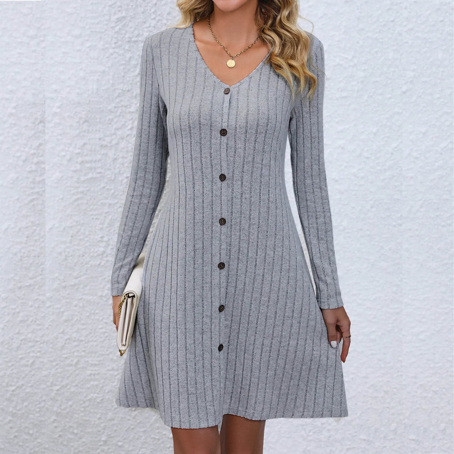 EP | Robe midi chic avec décolleté en V et taille boutonnée, manches longues, couleur unie