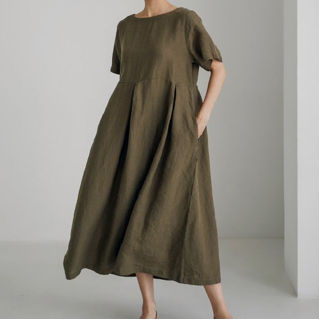 EP | Col rond Simple robe midi smockée AH157