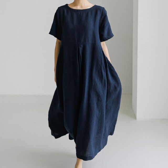 EP | Col rond Simple robe midi smockée AH157