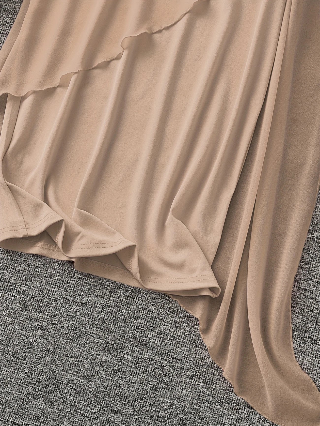EP | ROBE MIDI SANS MANCHES INTEMPORELLE