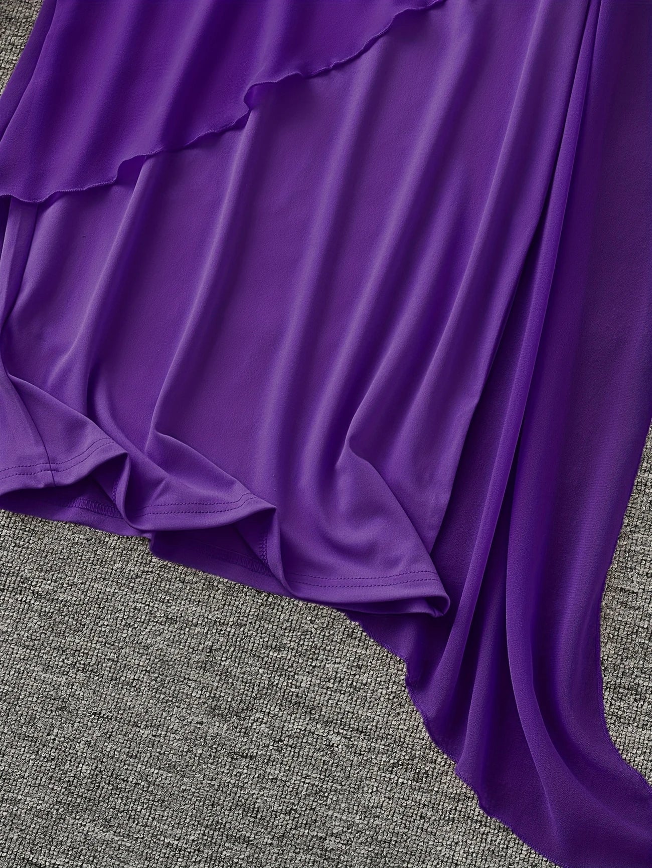 EP | ROBE MIDI SANS MANCHES INTEMPORELLE