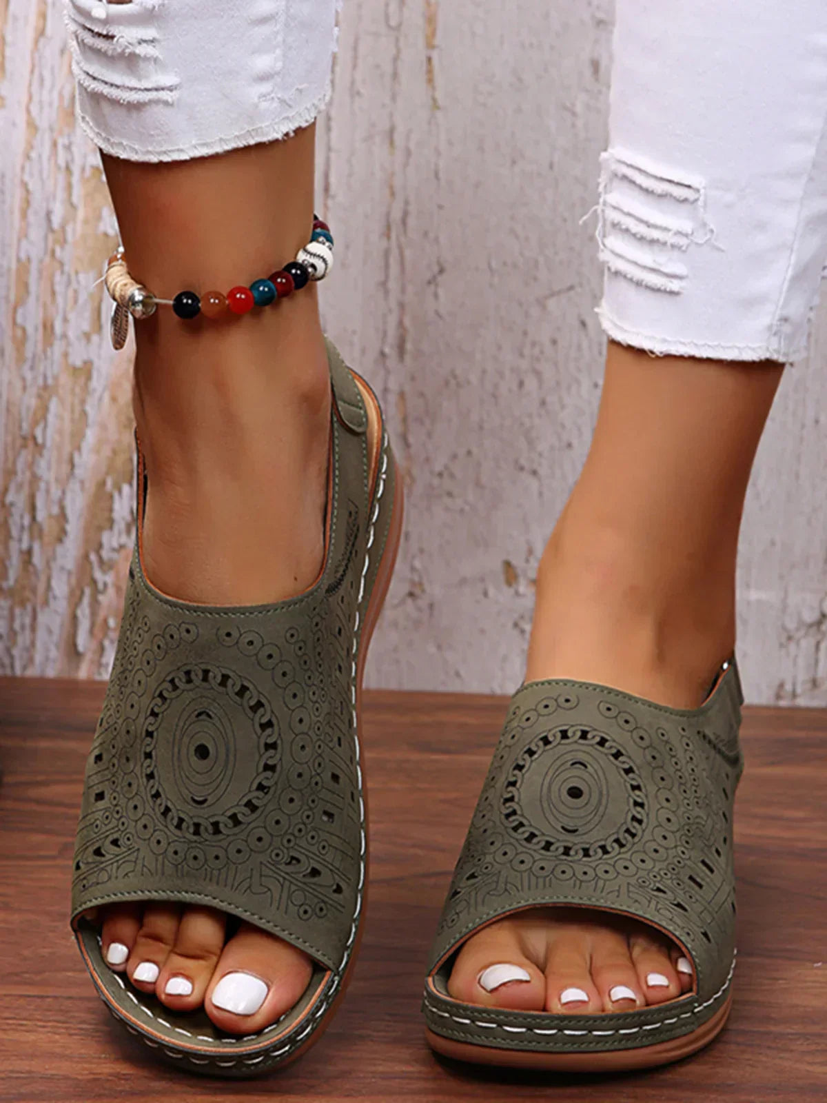 ND | Motif ethnique Poinçonné Creux Velcro Rétro Sandale