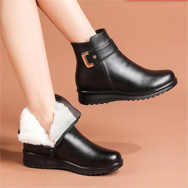 EP Genuine Leather Metal Buckle Velvet Boots