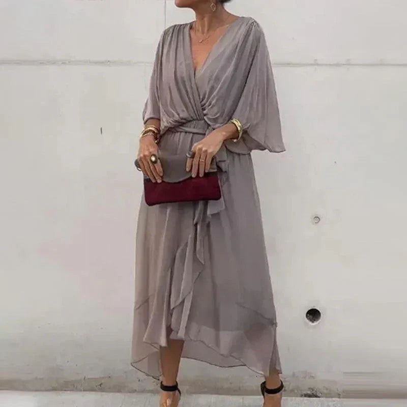 EP | Robe élégante avec décolleté en V