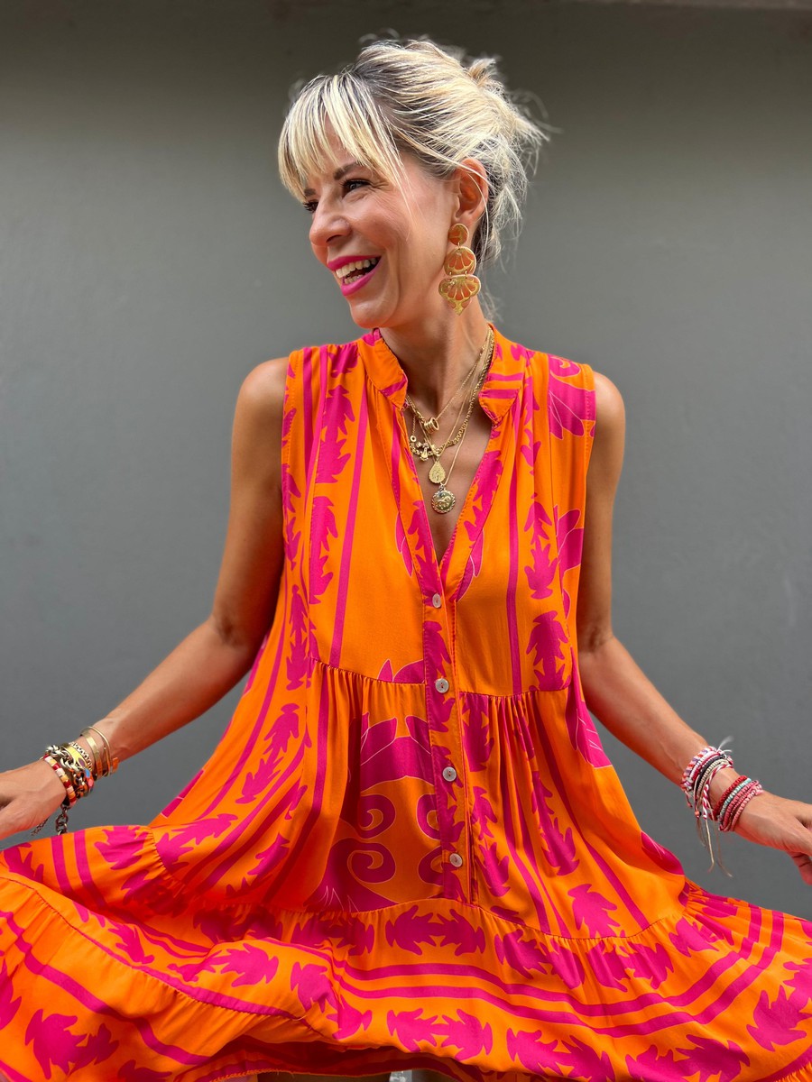 EP | Epoustouflante mini-robe orange sans manches