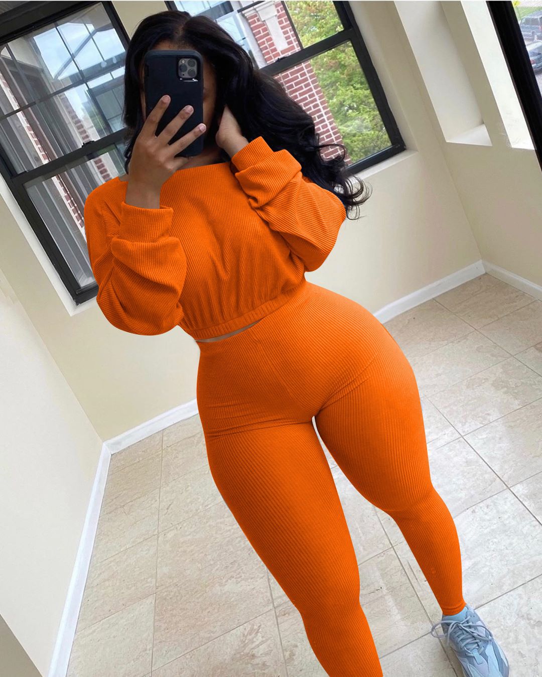 Audacieux et beau Costume