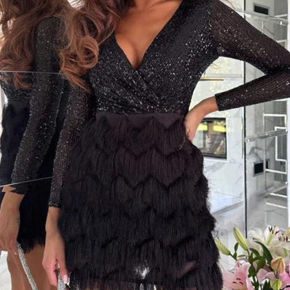 EP | Robe Heidi-Mode avec paillettes et décolleté en V