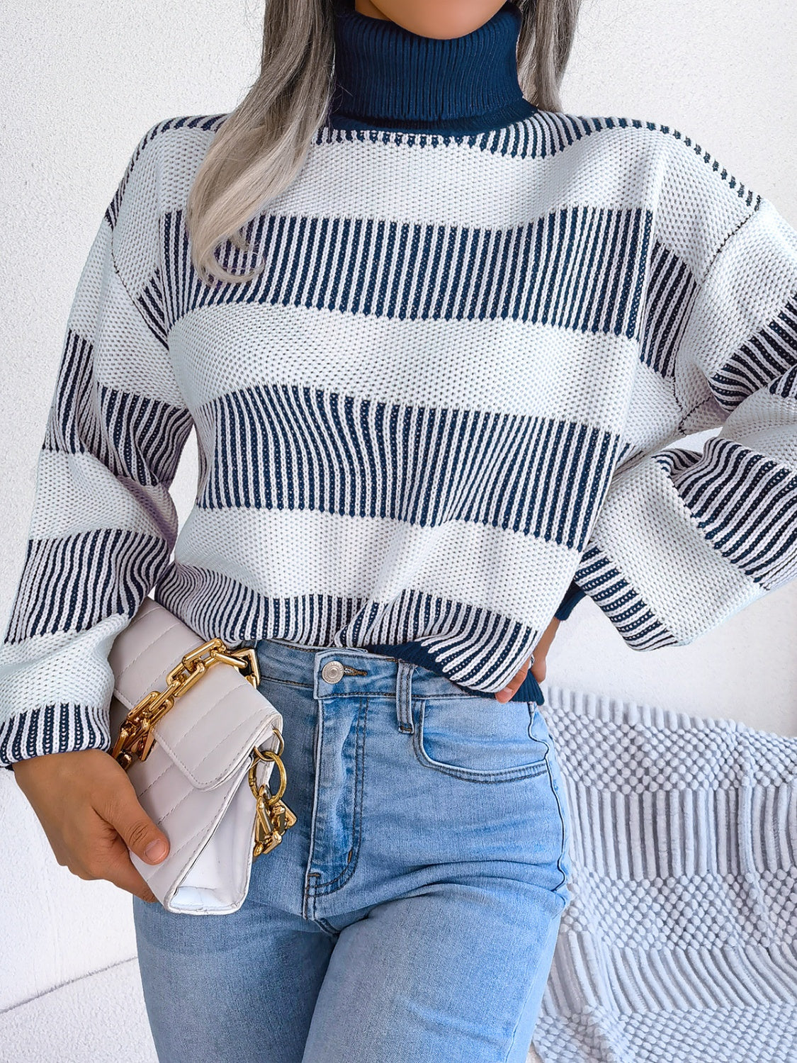 EP | Pull à la mode et minimaliste
