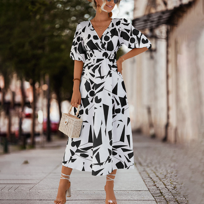 EP | Robe midi décontractée avec décolleté en V