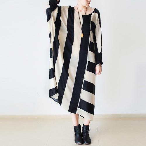 EP | Longue robe à rayures dans un style automnal unique