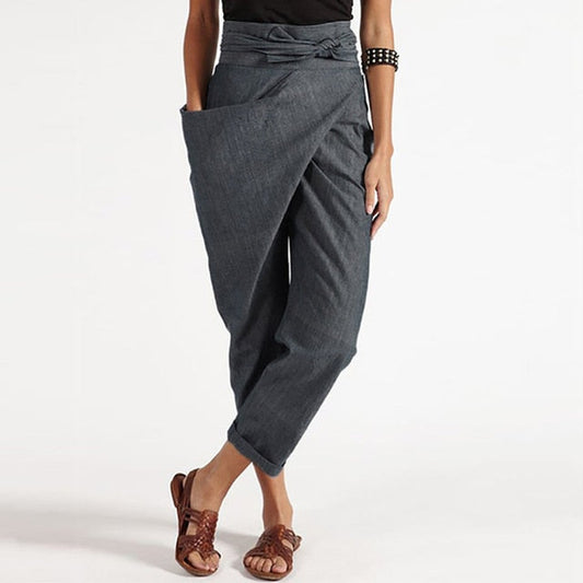 ND | Elégant pantalon cropped avec cache-cœur sur le devant
