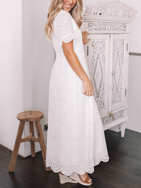 EP | Robe midi avec broderie à l'œillet et boutonnage