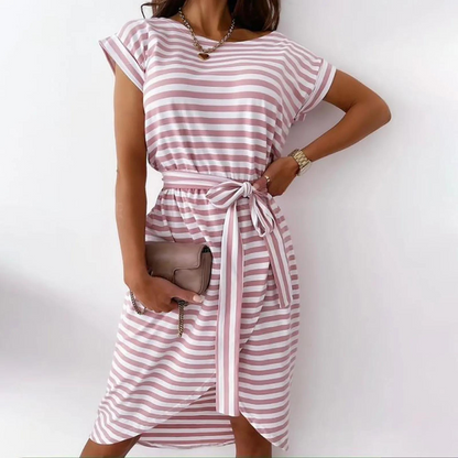 EP | Robe décontractée rayée avec ceinture en tissu