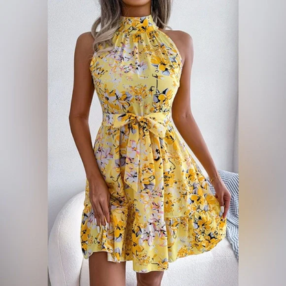 EP | Robe trapèze fleurie avec ceinture à nœuds et ourlet à volants