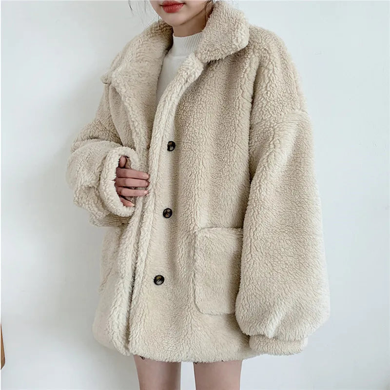 EP | Manteau à la mode et minimaliste