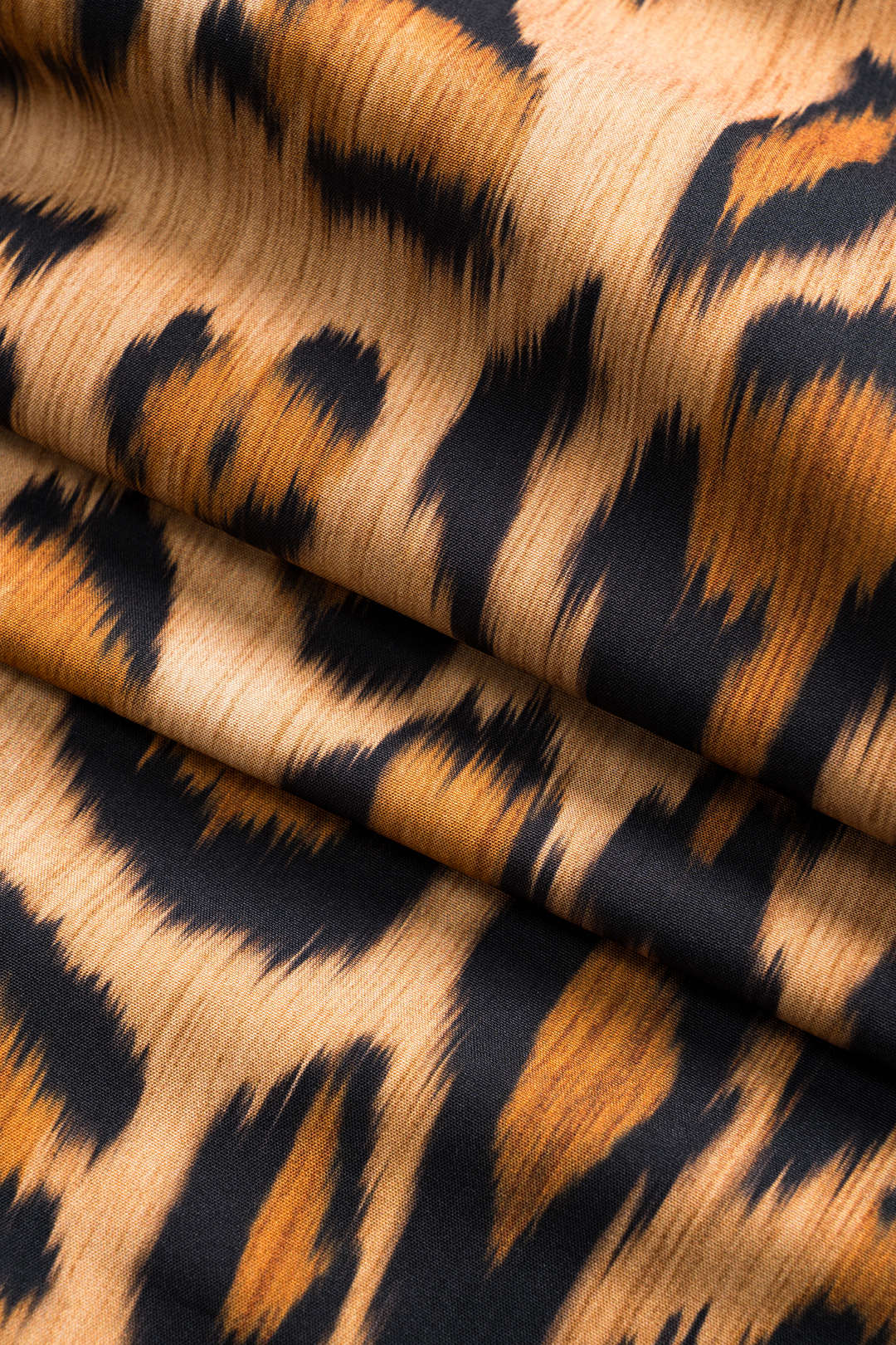EP | Bold Leopard Print Robe midi