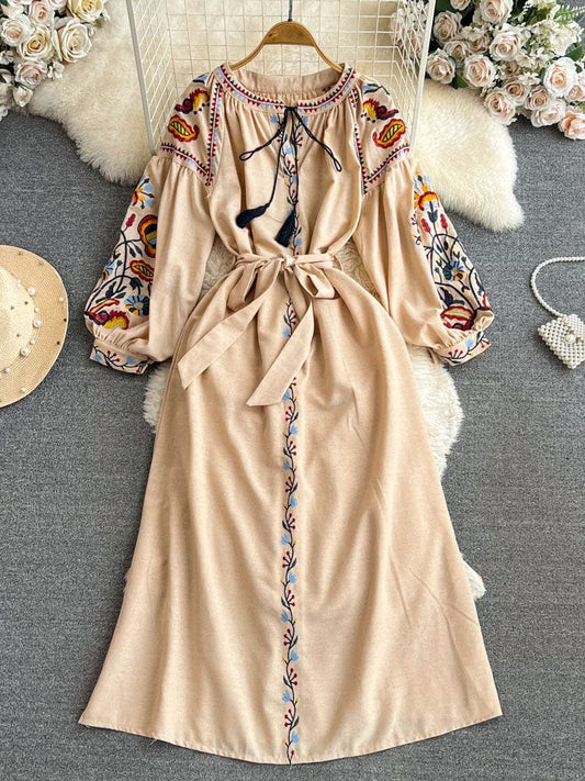 EP | Robe vintage brodée